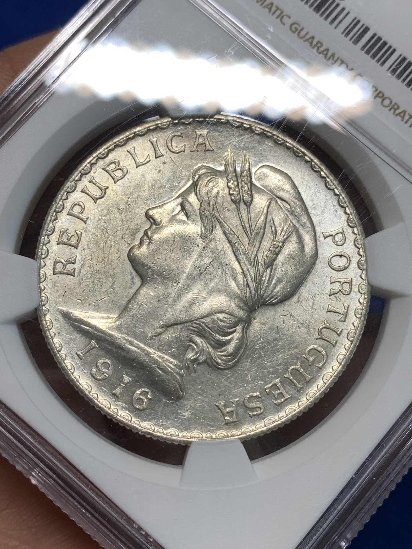 《竞宝斋》第232场-周日，周一 2场 (全场包邮) NGC UNC 葡萄牙1916年女神头像1埃斯库多大银币