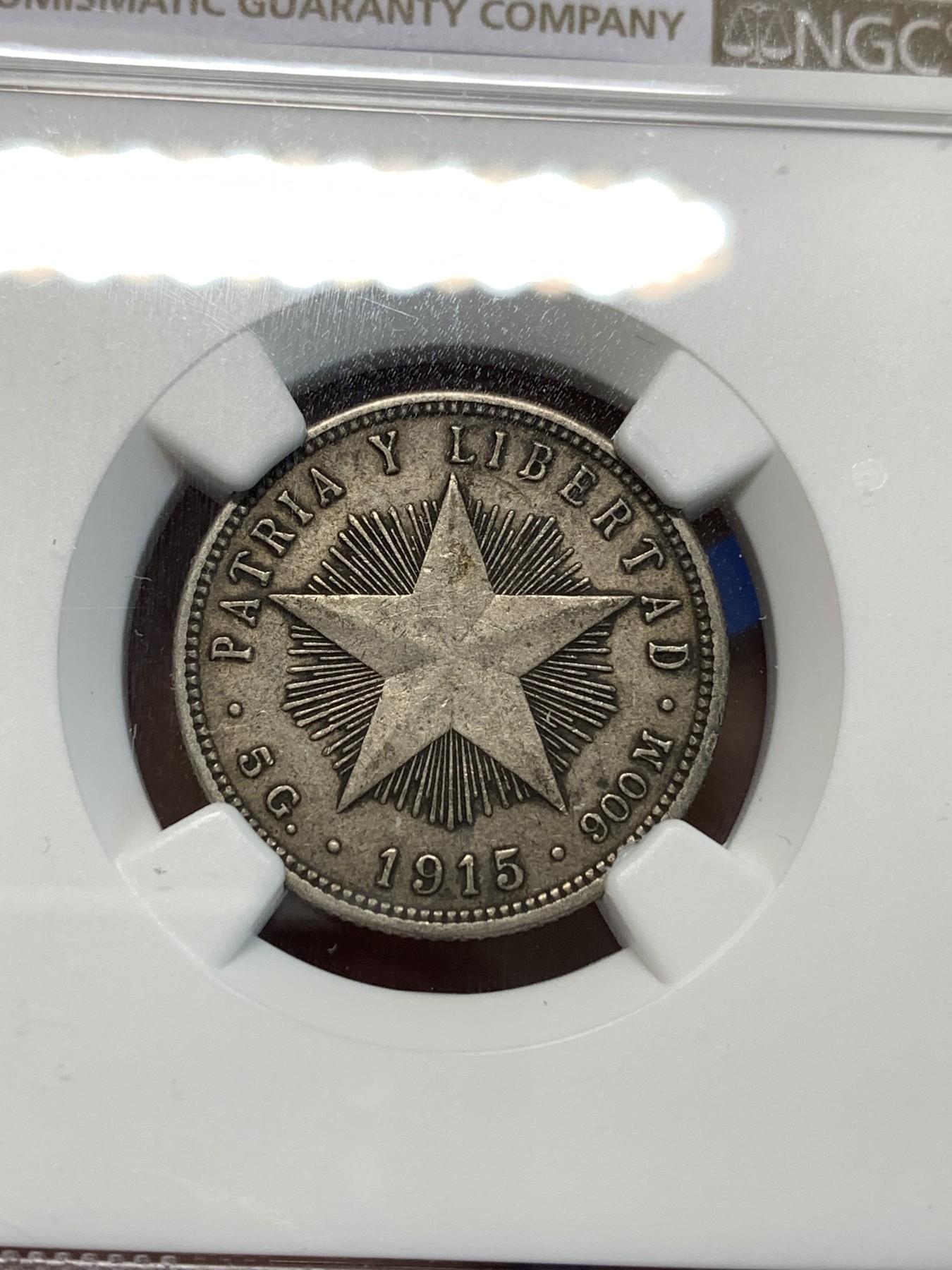 《竞宝斋》第232场-周日，周一 2场 (全场包邮) NGC-AU53 古巴1915年20分银币 古巴第一套流通银币早期年份稀少 带醇黑包浆