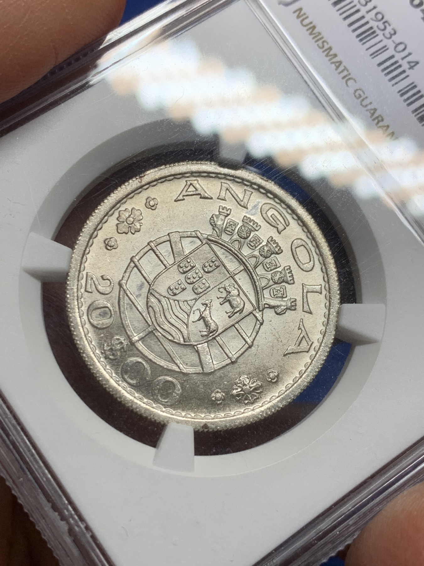 《竞宝斋》第232场-周日，周一 2场 (全场包邮) NGC-MS64 葡属安哥拉 1955年20埃斯库多银币 葡属殖民风情