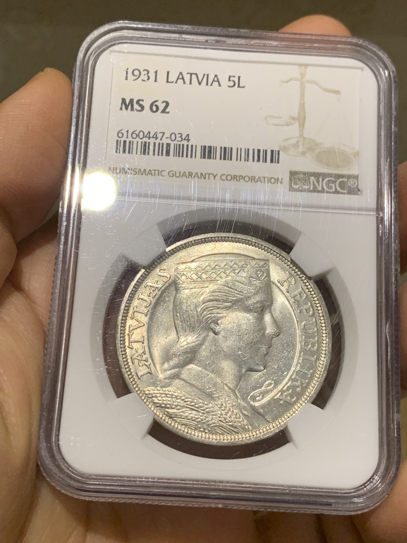 《竞宝斋》第232场-周日，周一 2场 (全场包邮) NGC-MS62 拉脱维亚1931年谷物女神纪念银币-5拉特 光度好