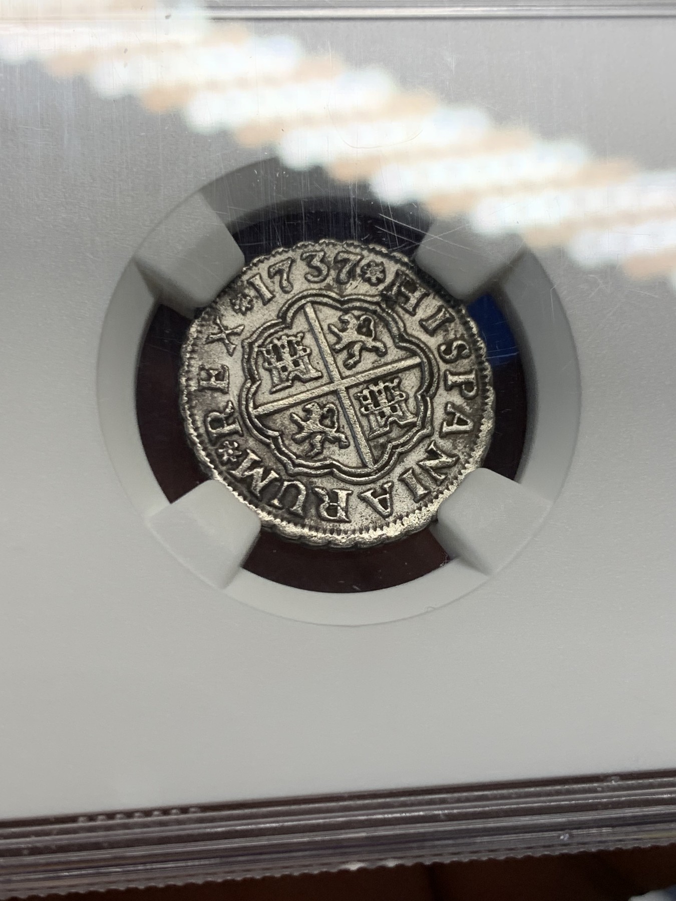 《竞宝斋》第232场-周日，周一 2场 (全场包邮) NGC AUD 西班牙1737腓力五世1里亚尔银币 本土十字 少见品种