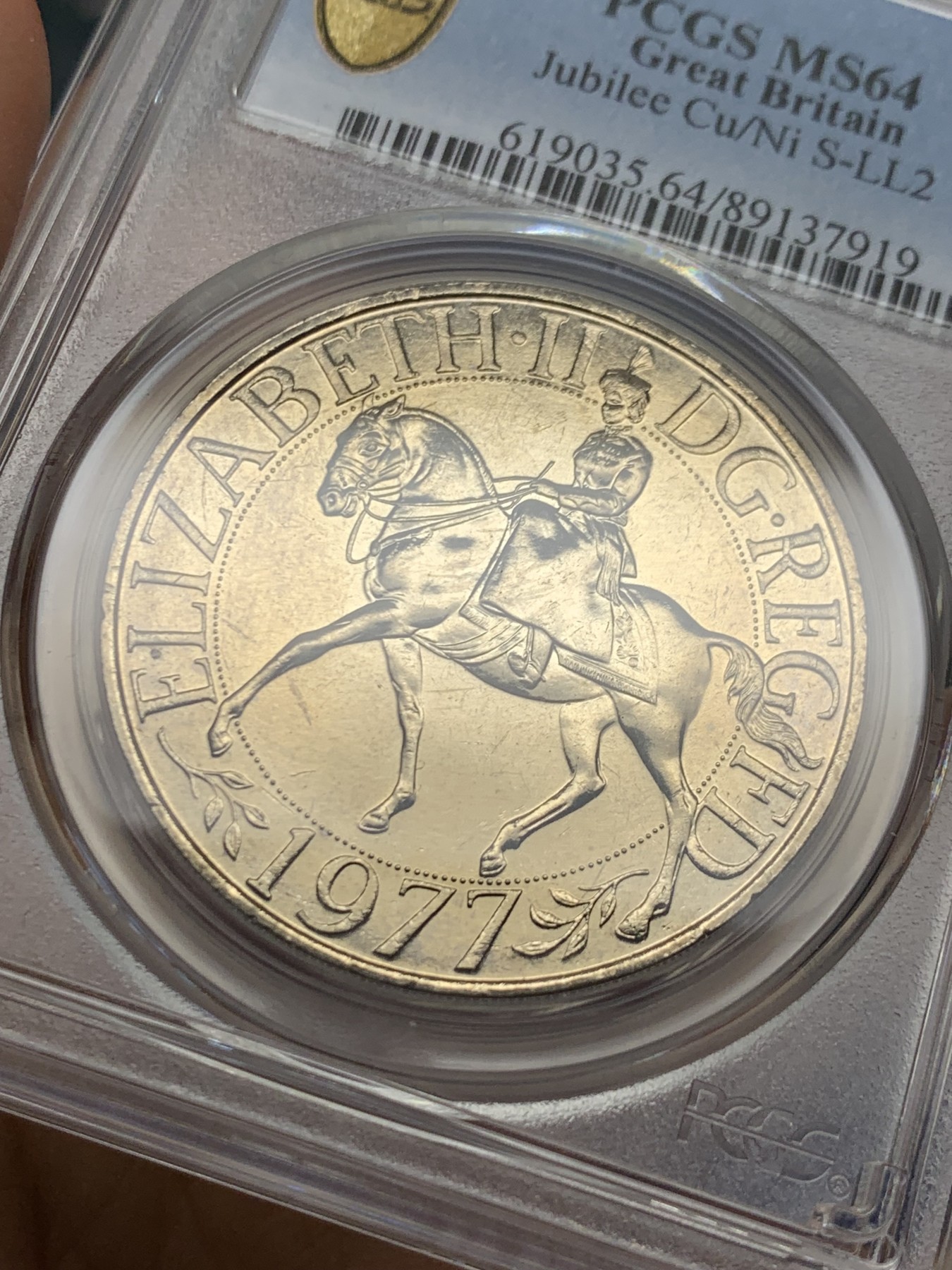 《竞宝斋》第232场-周日，周一 2场 (全场包邮) PCGS MS64 英国1977年伊丽莎白二世登基25周年纪念币