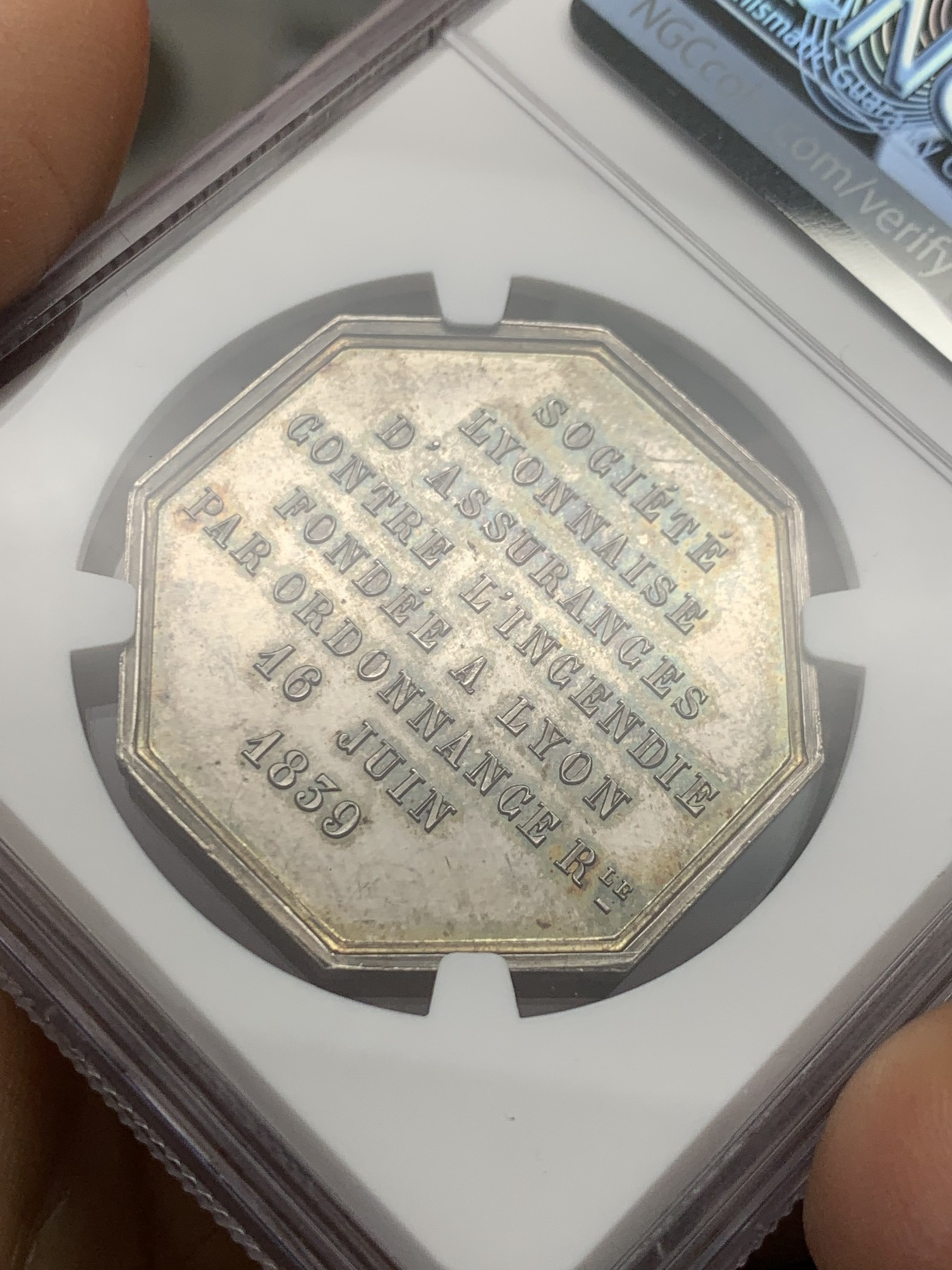 《竞宝斋》第232场-周日，周一 2场 (全场包邮) NGC MS62 法国里昂保险八角银章 船首边铭 早期难得