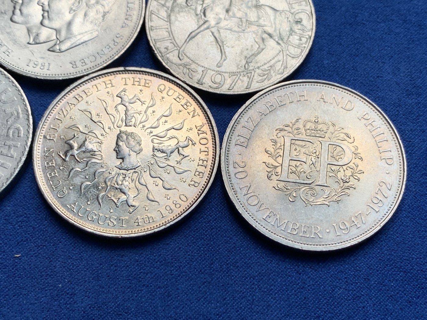 《竞宝斋》第232场-周日，周一 2场 (全场包邮) 5枚一组 英国1965、1972、1977、1980、1981美品一克朗（美品、部分带转光）