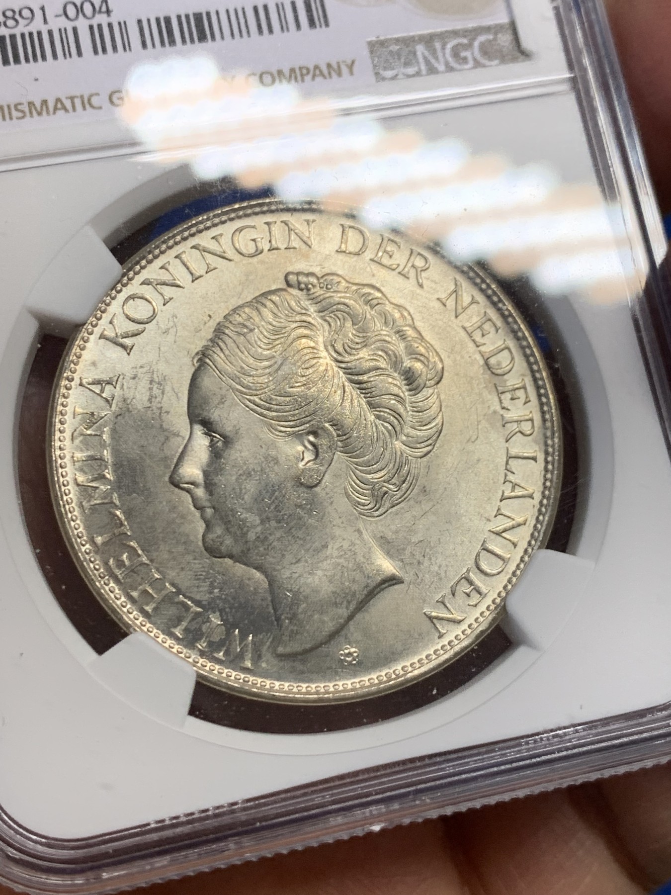 《竞宝斋》第232场-周日，周一 2场 (全场包邮) NGC MS63 荷属库拉索1944D女王威廉明娜2.5盾大银币