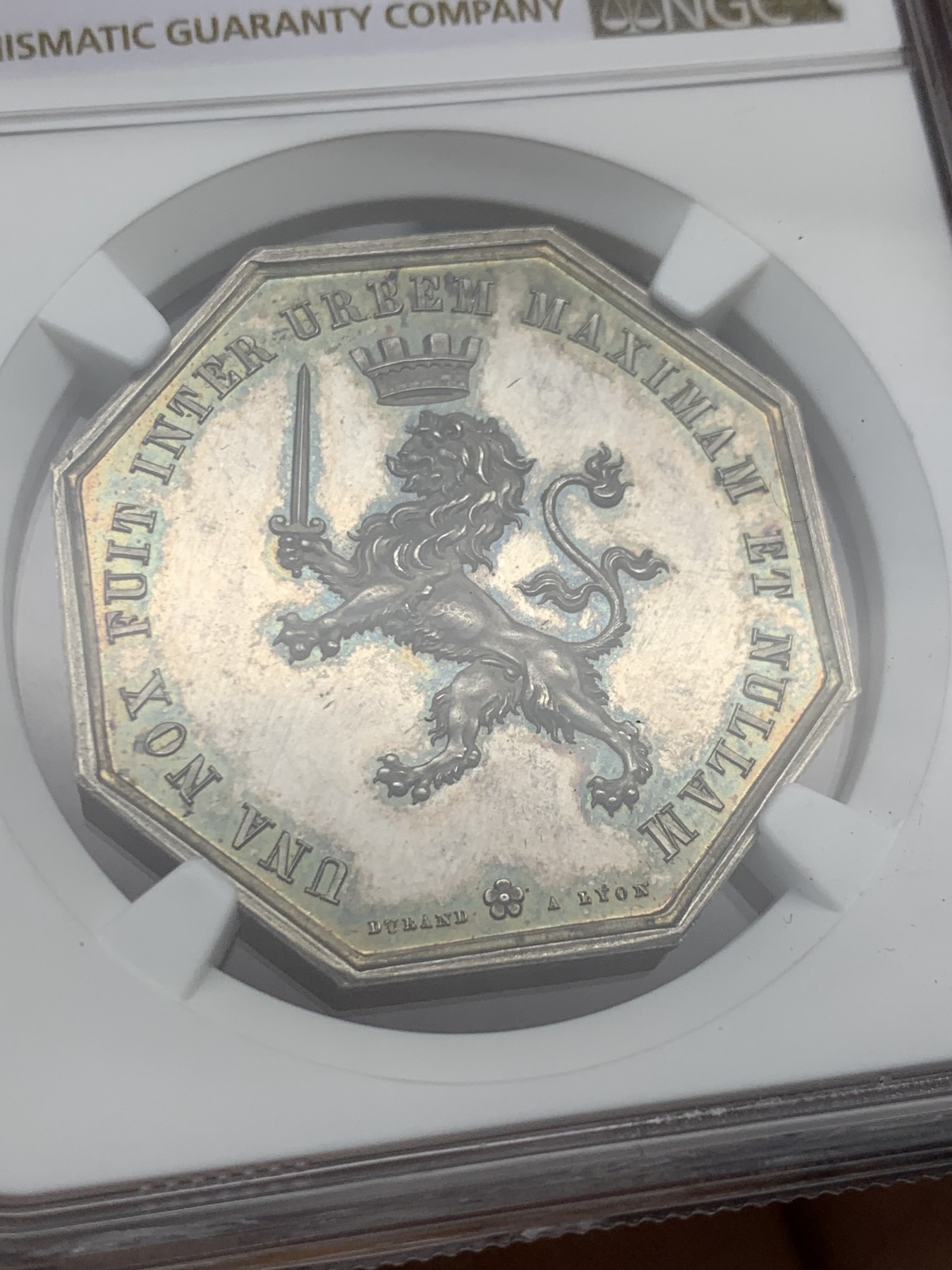 《竞宝斋》第232场-周日，周一 2场 (全场包邮) NGC MS62 法国里昂保险八角银章 船首边铭 早期难得