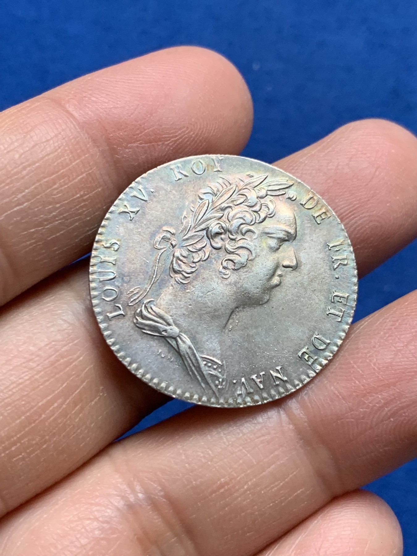 《竞宝斋》第232场-周日，周一 2场 (全场包邮) 法国早期圆形代币，路易十五青年头像，法国学院，8g，30mm