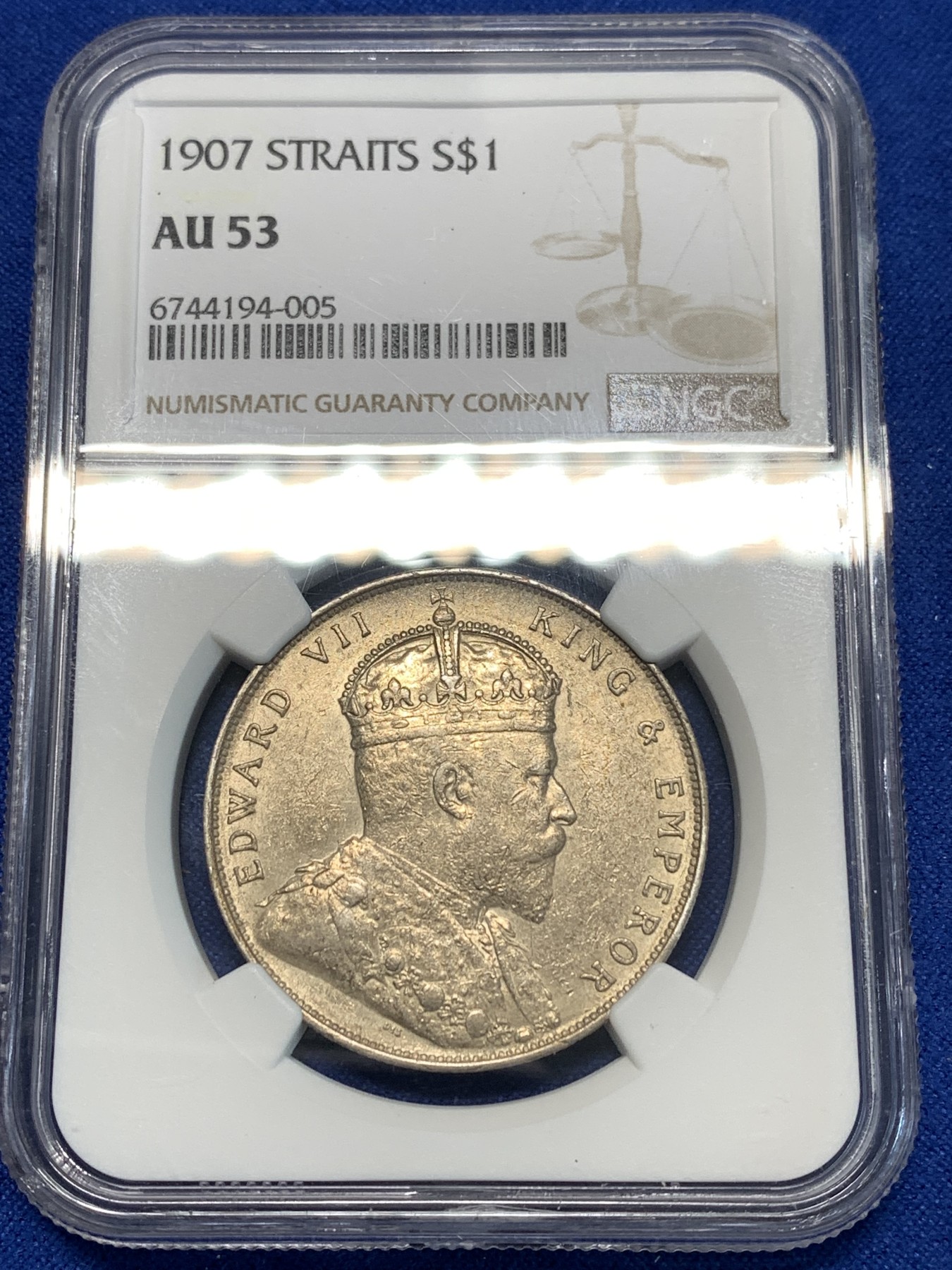 《竞宝斋》第232场-周日，周一 2场 (全场包邮) NGC-AU53 英属海峡1907年 英属海峡殖民地爱德华七世1元银币 淡金彩带光 值得收藏