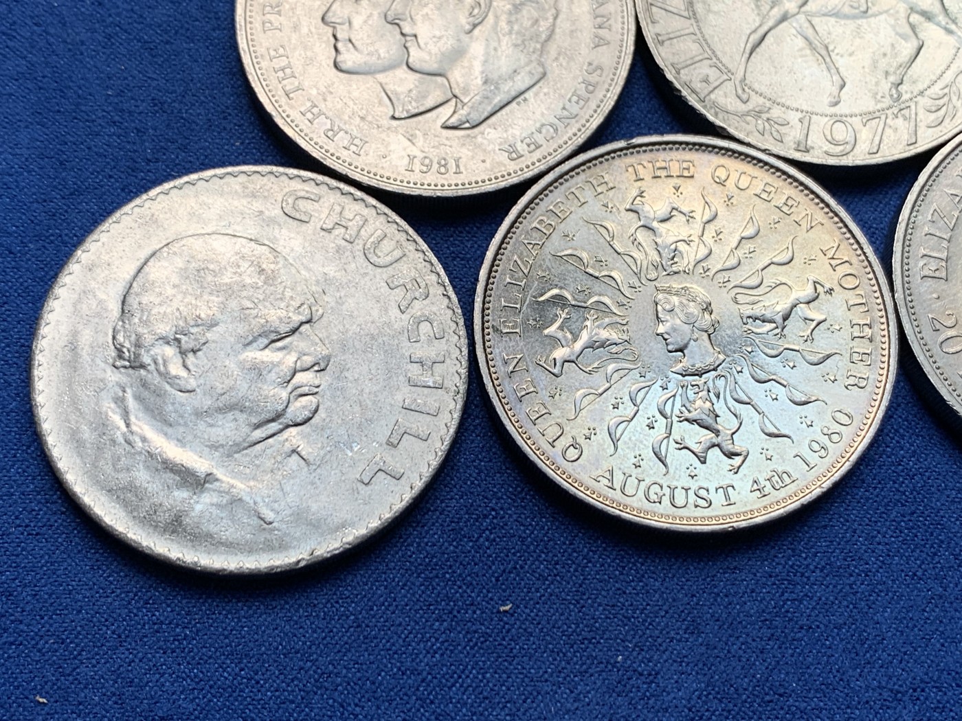 《竞宝斋》第232场-周日，周一 2场 (全场包邮) 5枚一组 英国1965、1972、1977、1980、1981美品一克朗（美品、部分带转光）