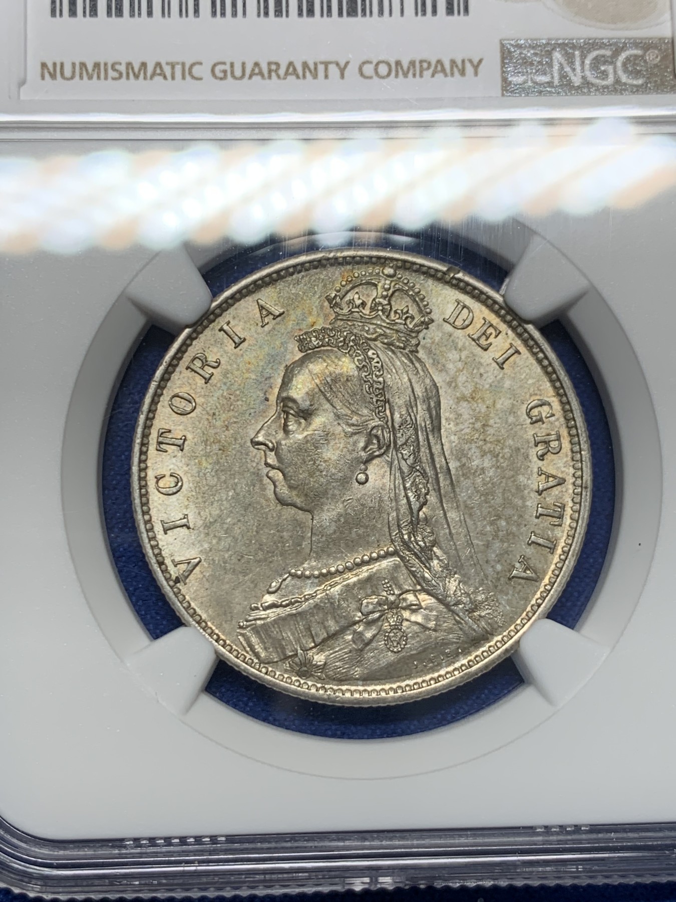 《竞宝斋》第232场-周日，周一 2场 (全场包邮) NGC MS63 英国1887年维多利亚1/2克朗银币 状态不错