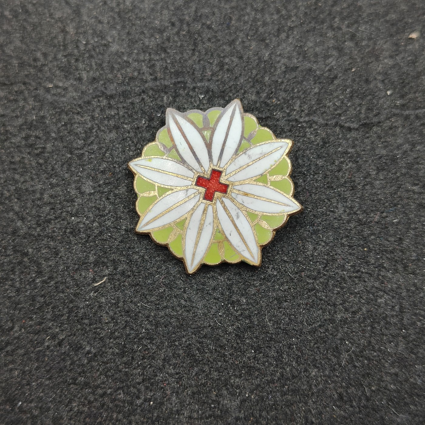 全场0元起拍 第124期 咸鱼国勋章拍卖专场 1月10日（周三）下午6：00开始 日本 赤十字二百小时奉仕珐琅章