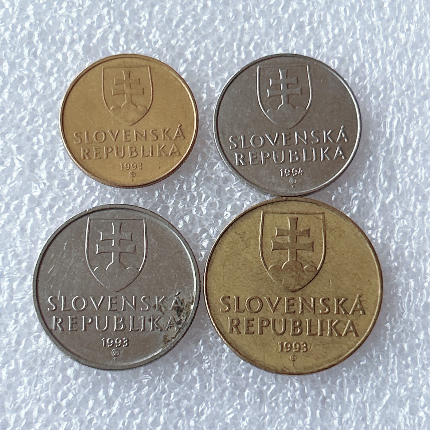 全场一元起拍 世界散币、银币专场 第53期 斯洛伐克90年代4枚套硬币