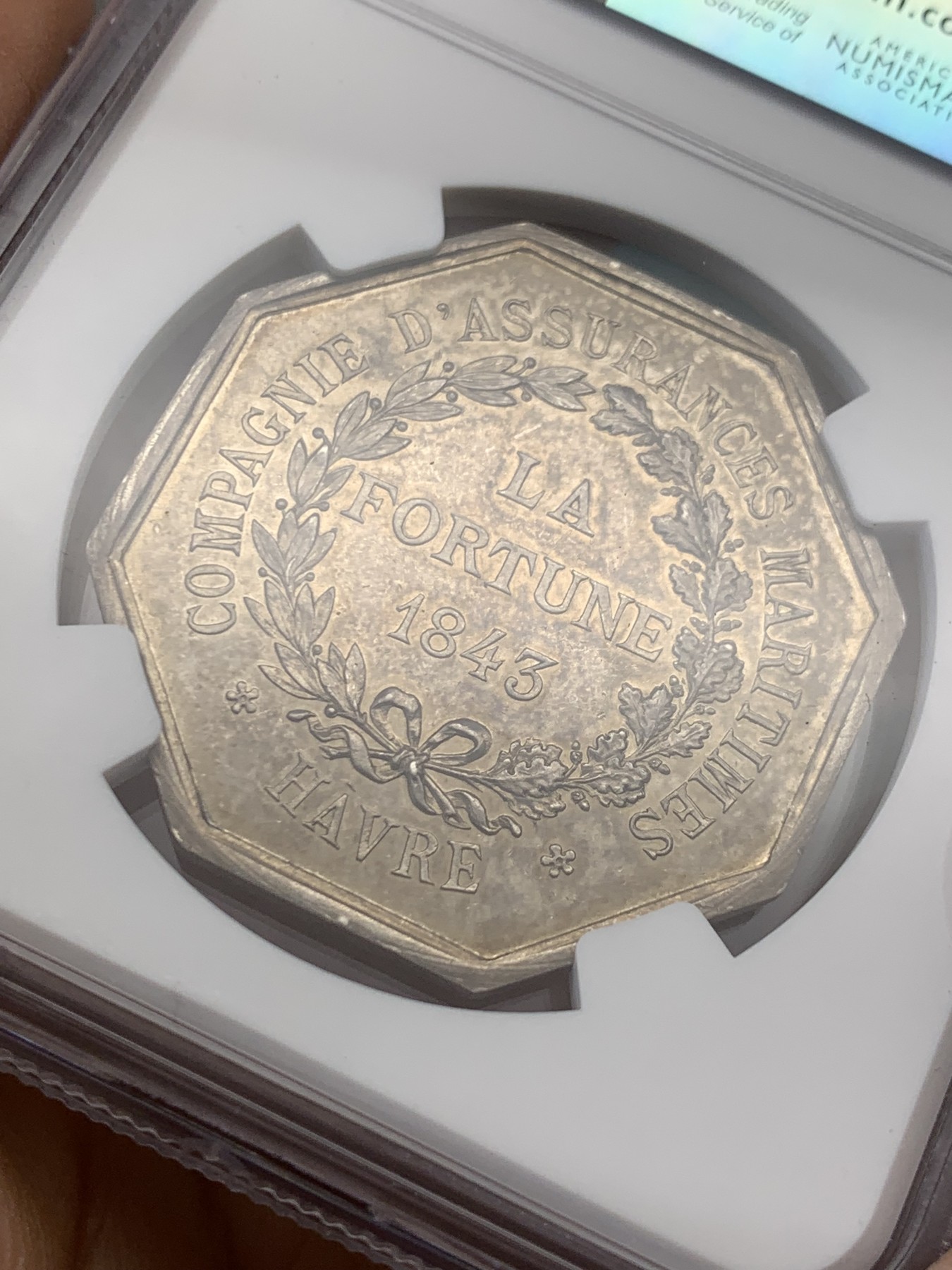 《竞宝斋》第232场-周日，周一 2场 (全场包邮) NGC MS61 法国1843财富保险八角银质代币 轻盈女神踩着独轮车