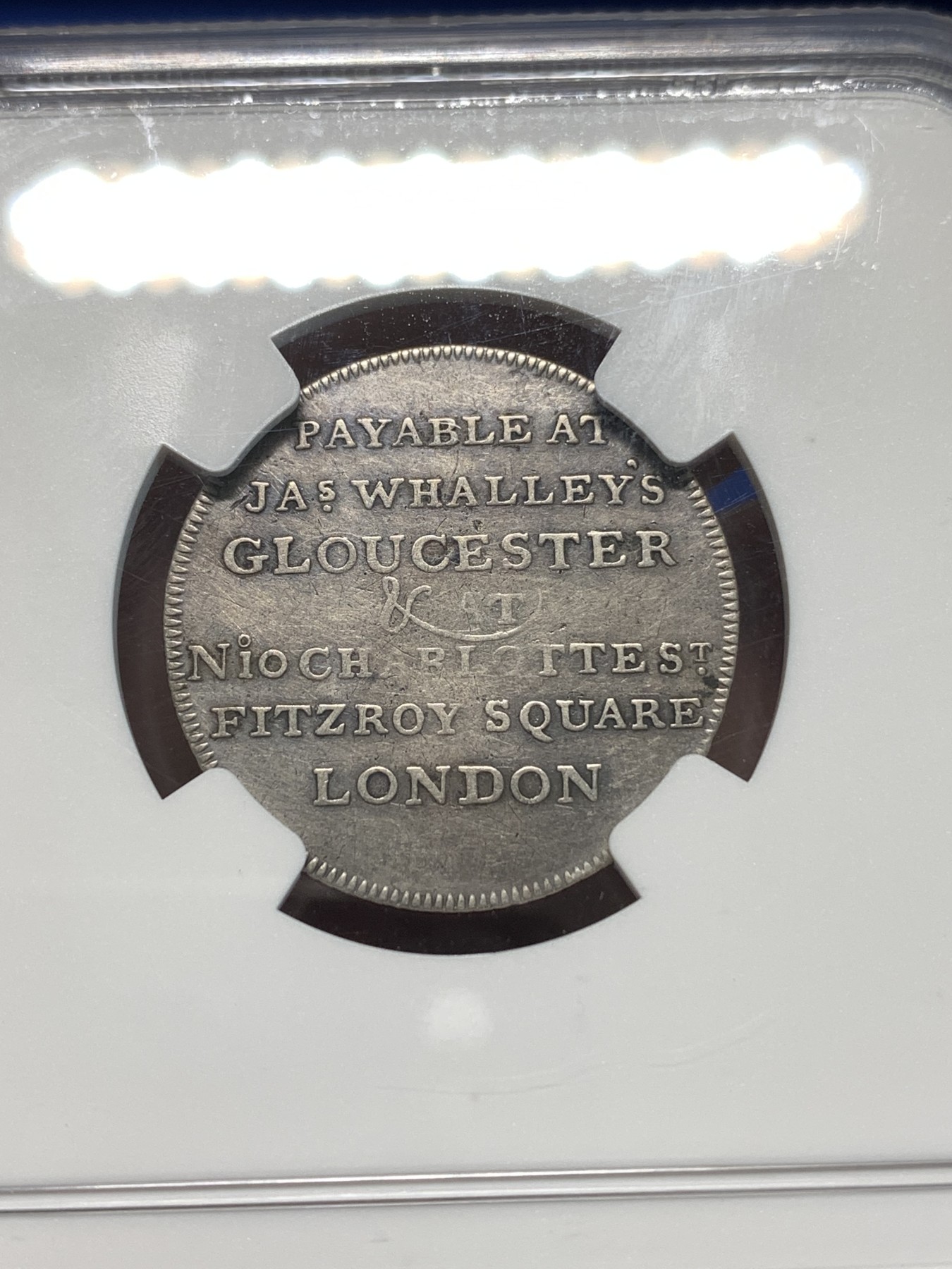 《竞宝斋》第232场-周日，周一 2场 (全场包邮) NGC XFD 英国1811年格罗斯特郡先令代用银币 非常少见的品种 灰包浆 正面小划痕可惜了