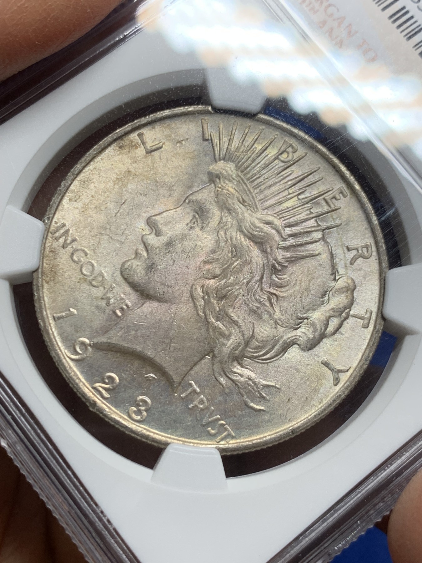 《竞宝斋》第232场-周日，周一 2场 (全场包邮) NGC-MS63 1923年 美国和平银币 淡彩 NGC百年纪念特殊盒子