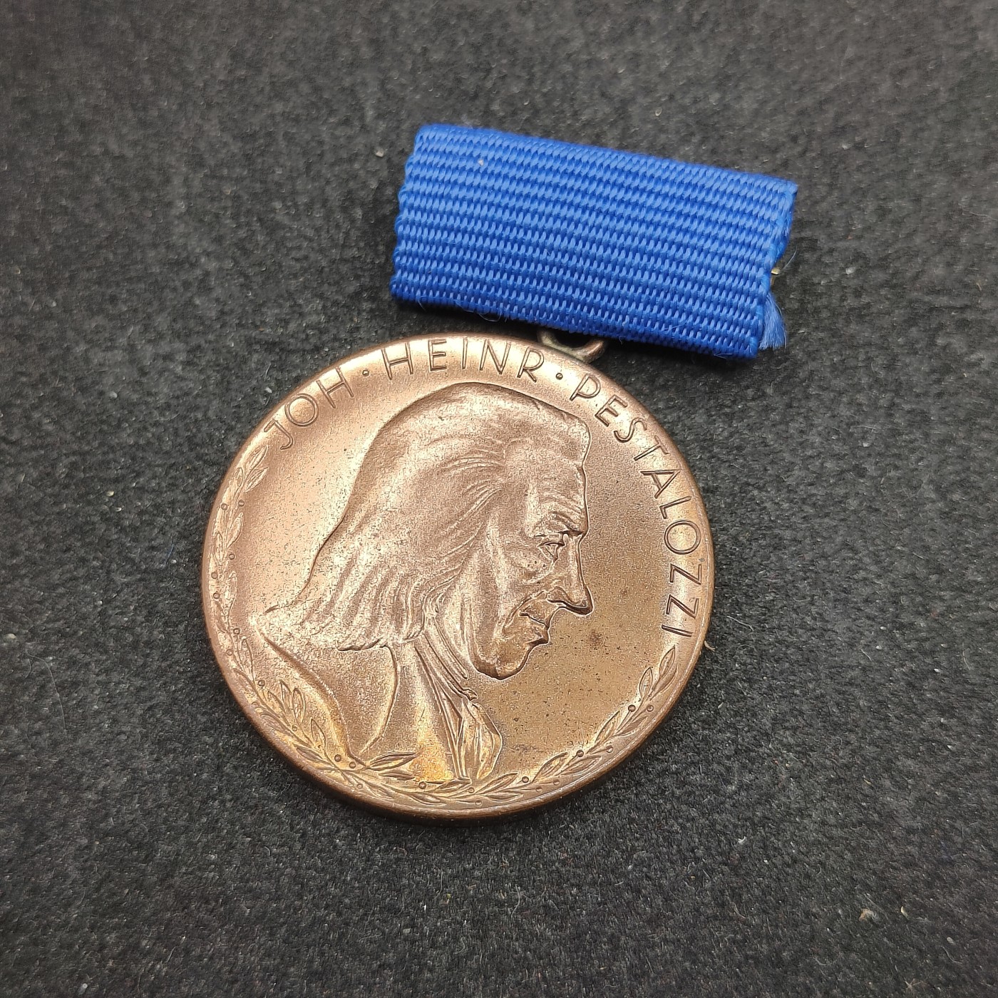 全场0元起拍 第124期 咸鱼国勋章拍卖专场 1月10日（周三）下午6：00开始 东德裴斯洛泰齐忠诚服务奖章