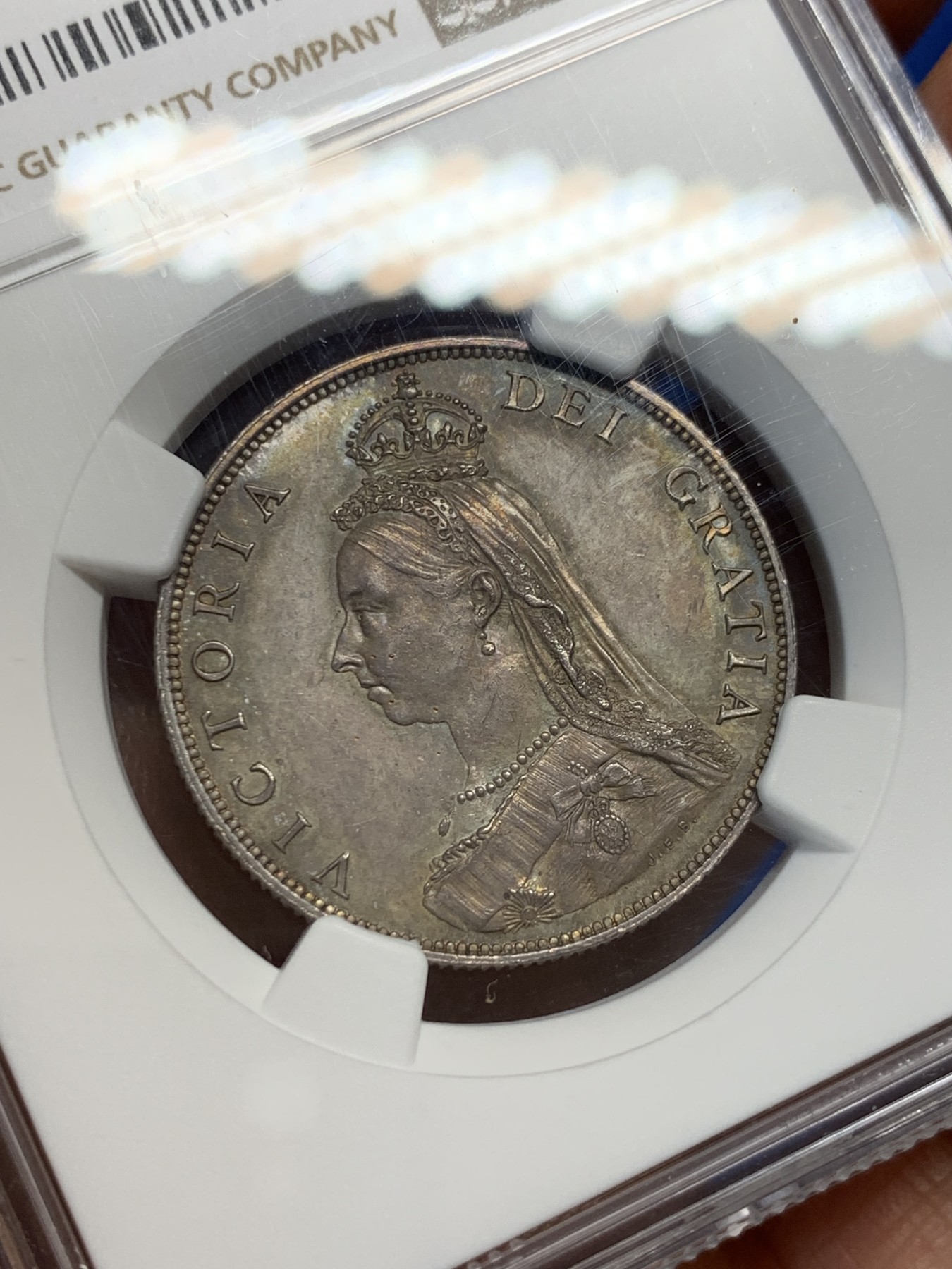 《竞宝斋》第232场-周日，周一 2场 (全场包邮) NGC UNC 英国 1887年弗洛林银币，状态好，底板带彩