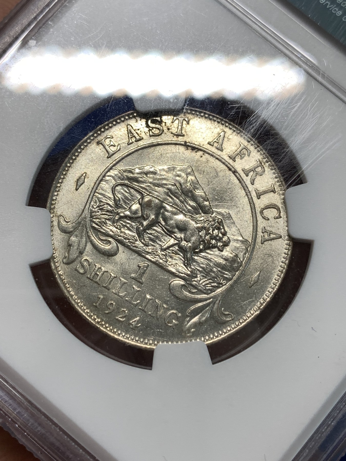 《竞宝斋》第232场-周日，周一 2场 (全场包邮) NGC MS61 英属东非 1924年 乔治五世1先令银币 转光好品 少见品种