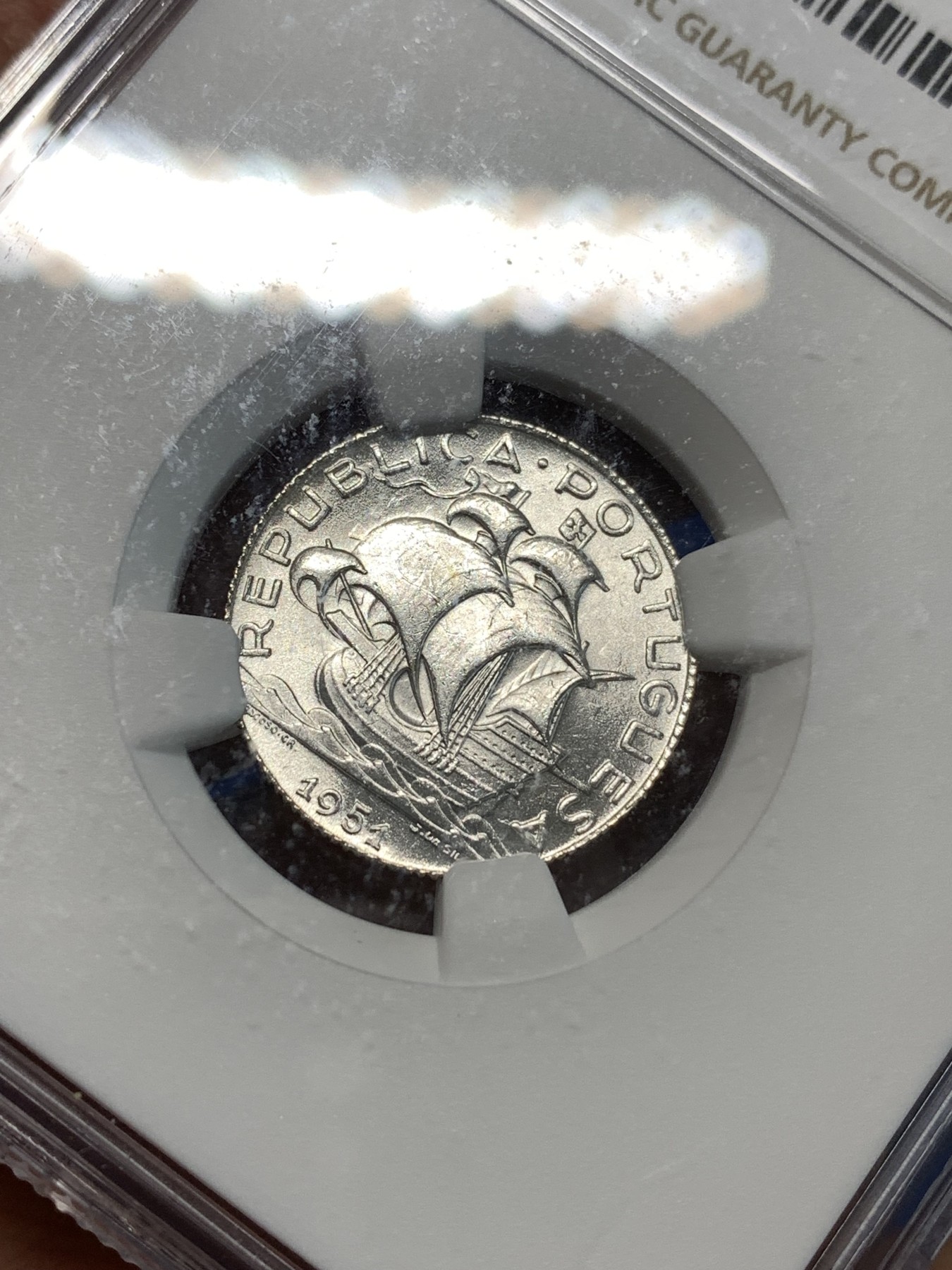 《竞宝斋》第232场-周日，周一 2场 (全场包邮) NGC-MS64 1951年葡萄牙2.5E帆船银币，64分高分