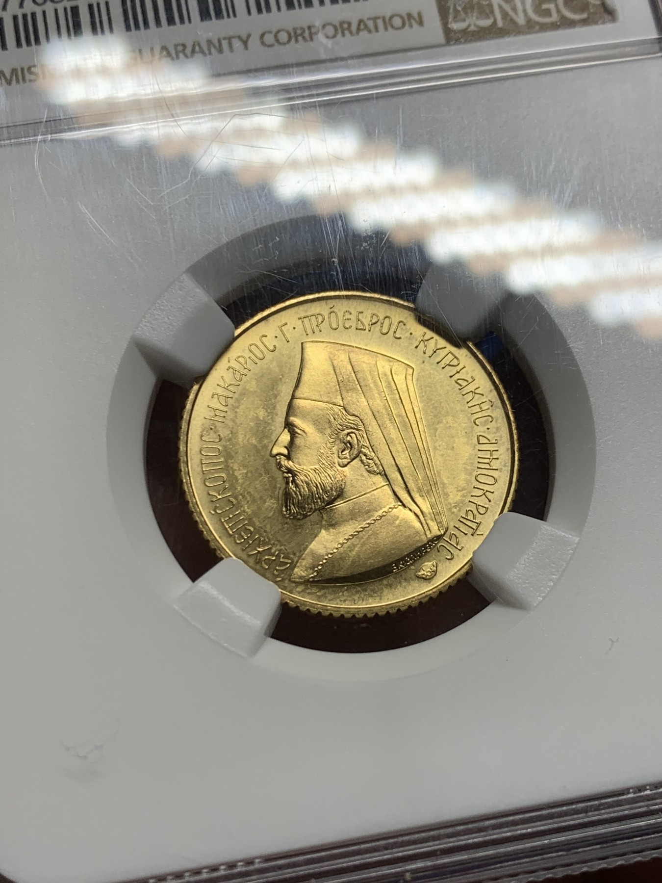 《竞宝斋》第232场-周日，周一 2场 (全场包邮) NGC PF66 塞浦路斯1966年精制索维林金币 8克 9167金 直径22MM  高分