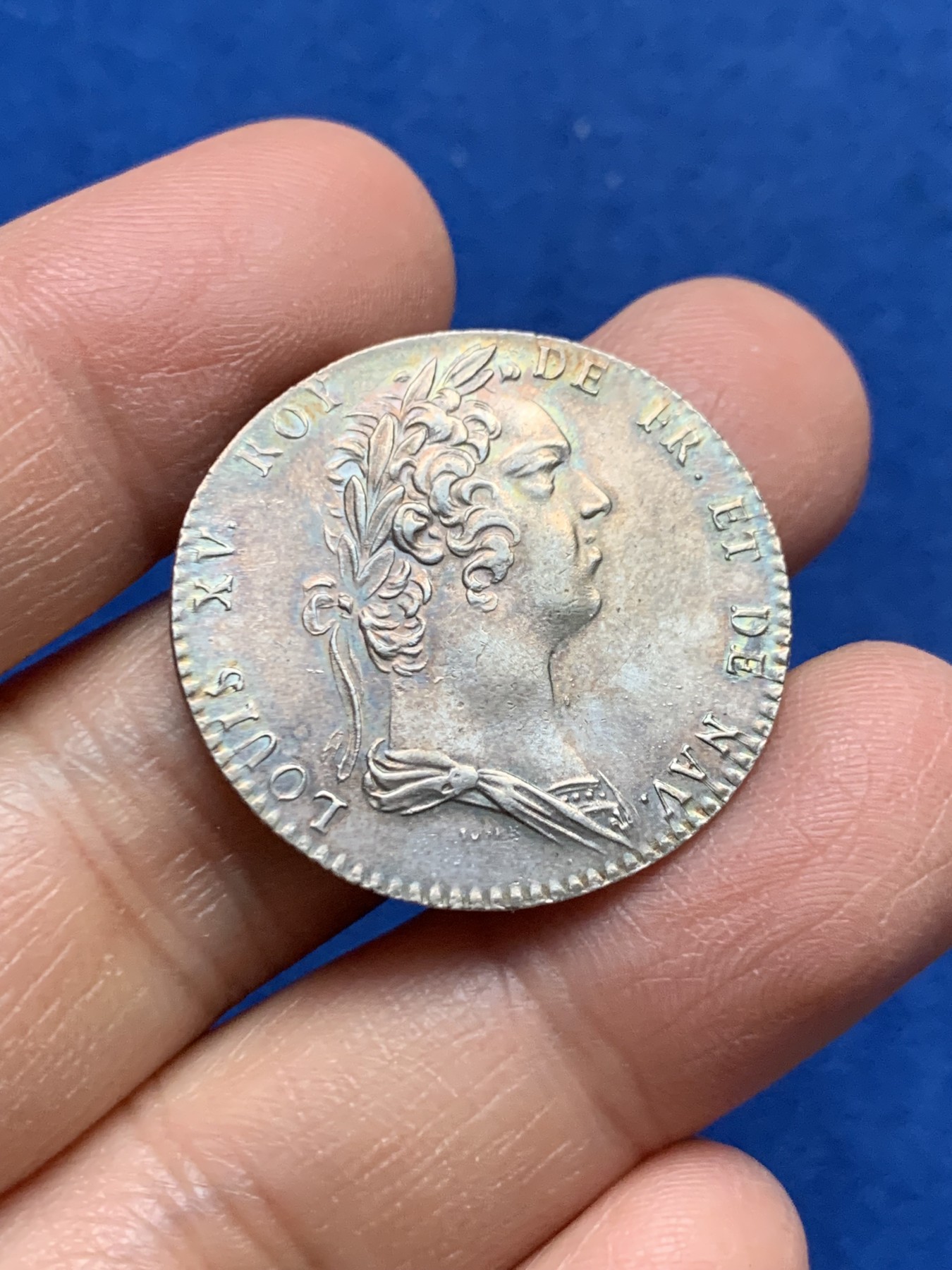 《竞宝斋》第232场-周日，周一 2场 (全场包邮) 法国早期圆形代币，路易十五青年头像，法国学院，8g，30mm