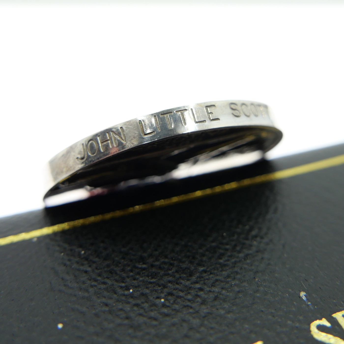 勋章奖章交易所1月13日拍卖 英国帝国服务奖章，银质女王版