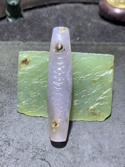精美亚光高玉化冰飘巴西玛瑙手工俏色巧雕招财龙鱼大桶珠一个！ - 精美亚光高玉化冰飘巴西玛瑙手工俏色巧雕招财龙鱼大桶珠一个！