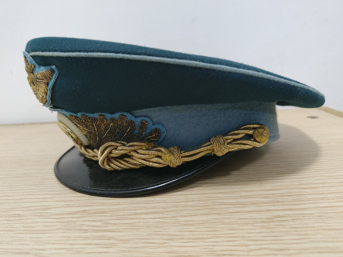 全场0元起拍 第124期 咸鱼国勋章拍卖专场 1月10日（周三）下午6：00开始 保加利亚社会主义时期空军将官大檐帽 57.5CM