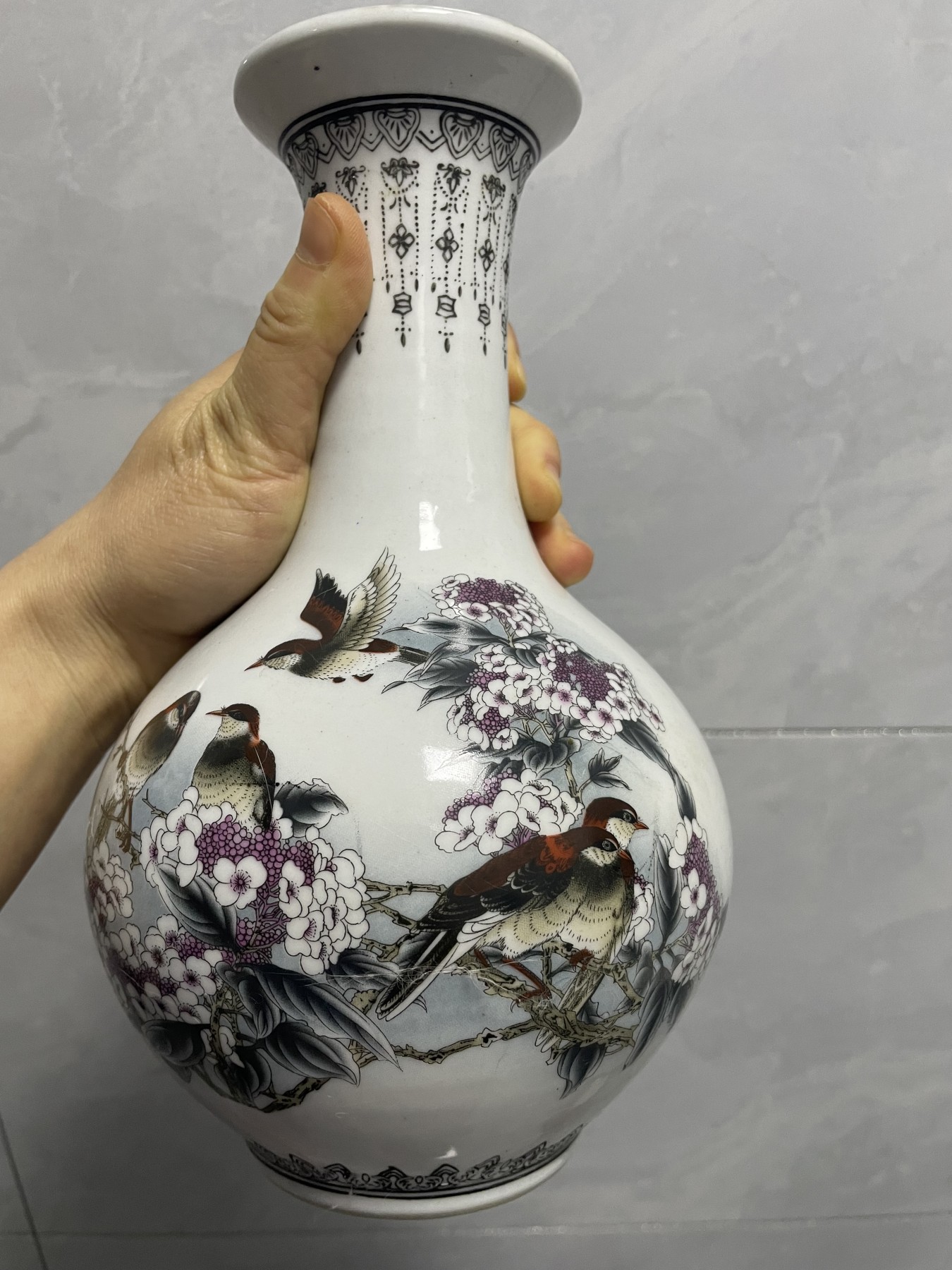 第21场钱币纸币小人书、连环画、瓷器专场 葫芦瓶一件