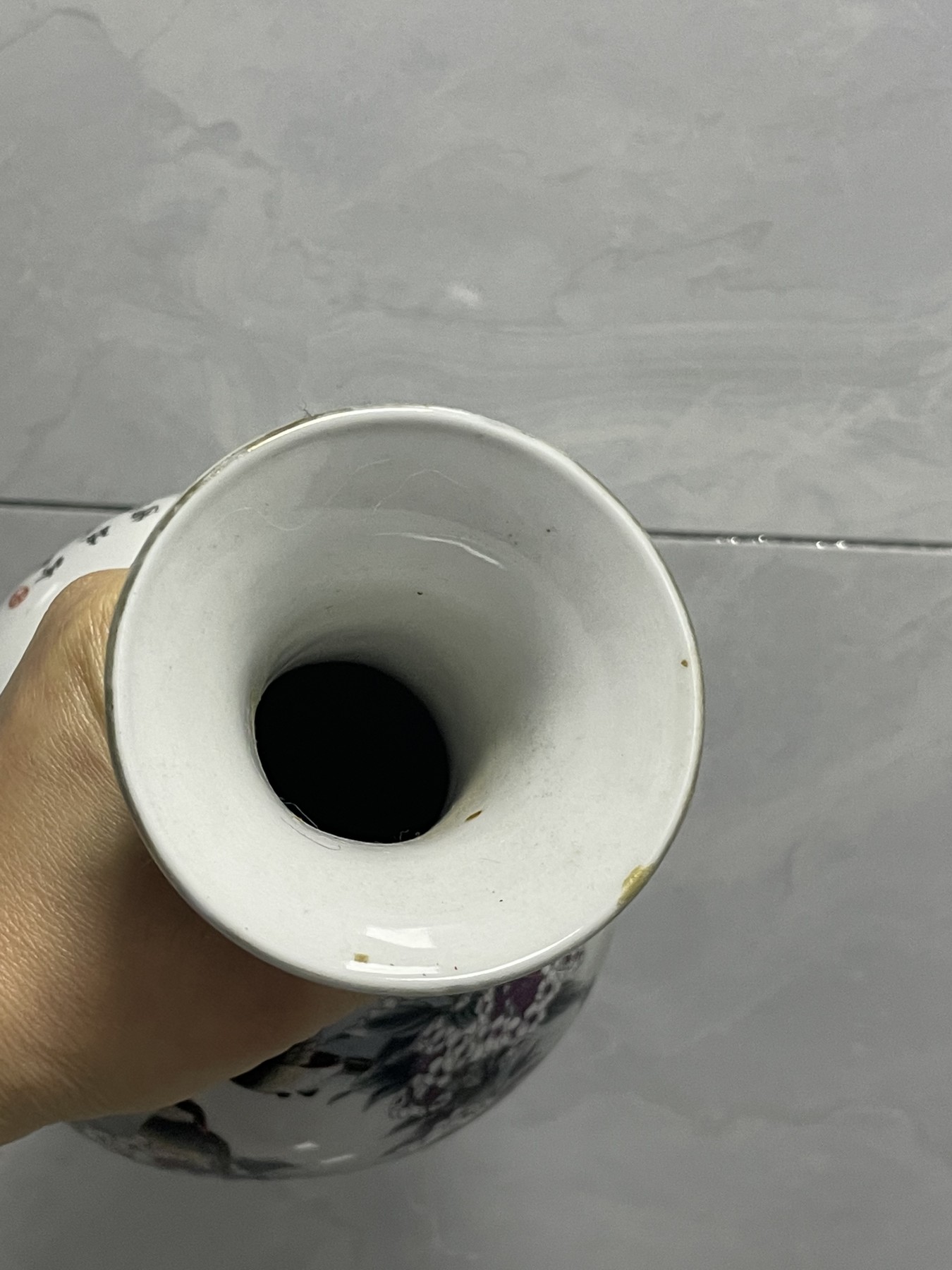 第21场钱币纸币小人书、连环画、瓷器专场 葫芦瓶一件