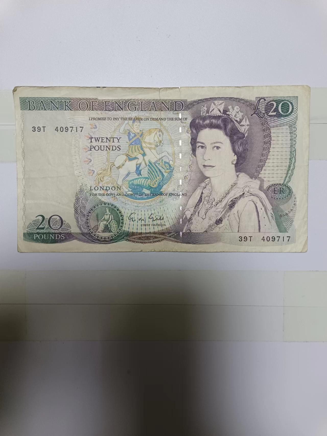 【20240111】非全新纸币第106场 英国D序列20镑，有细小裂缝