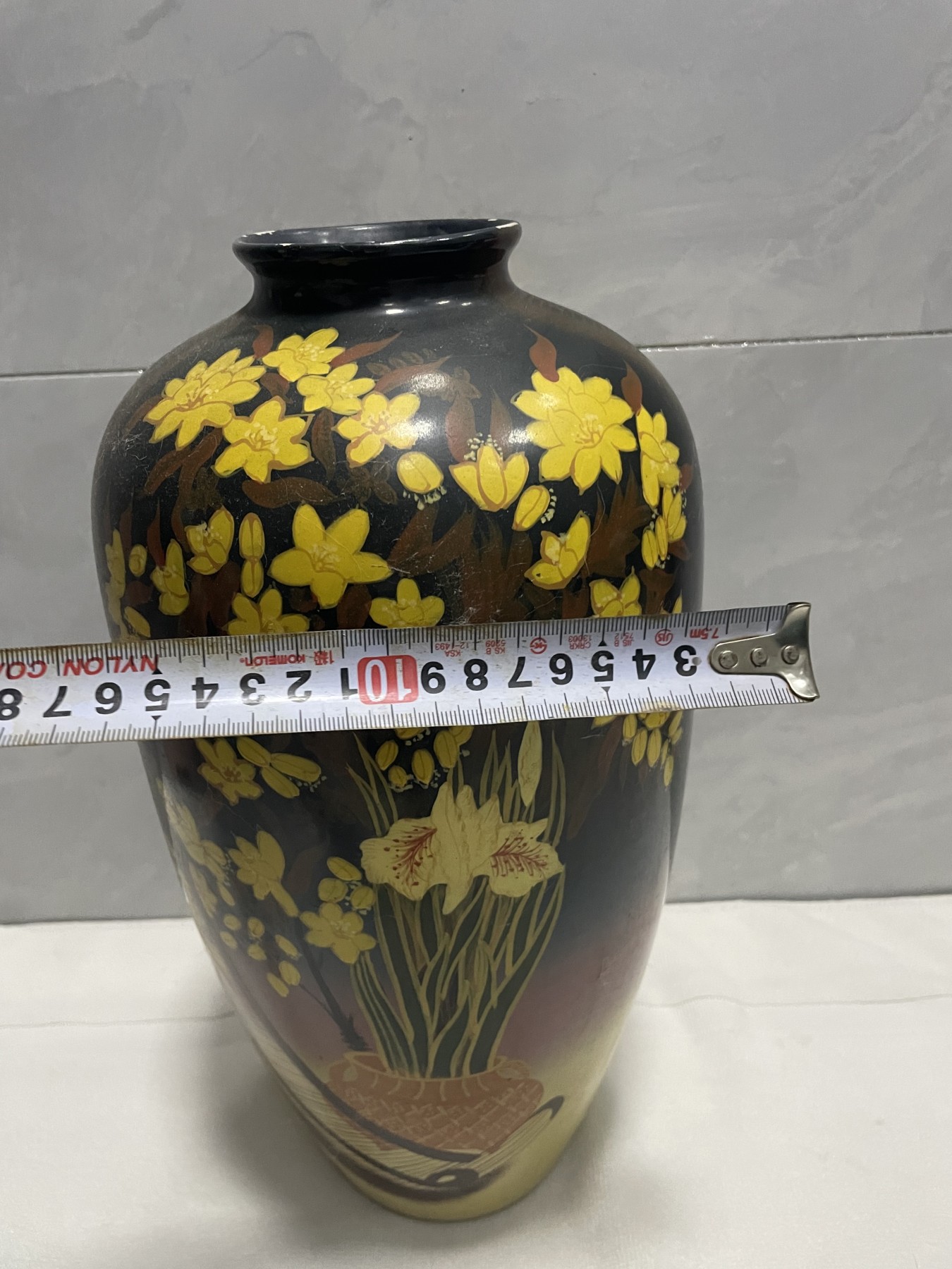 第21场钱币纸币小人书、连环画、瓷器专场 大型富贵花瓶一件