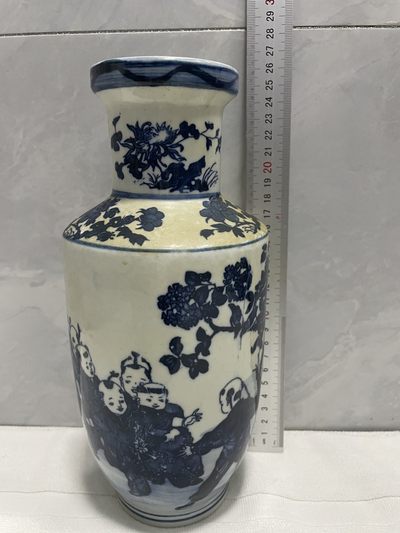 第17场瓷器、紫砂壶、铜器、字画和杂项专场 - 青花点缀瓶一件