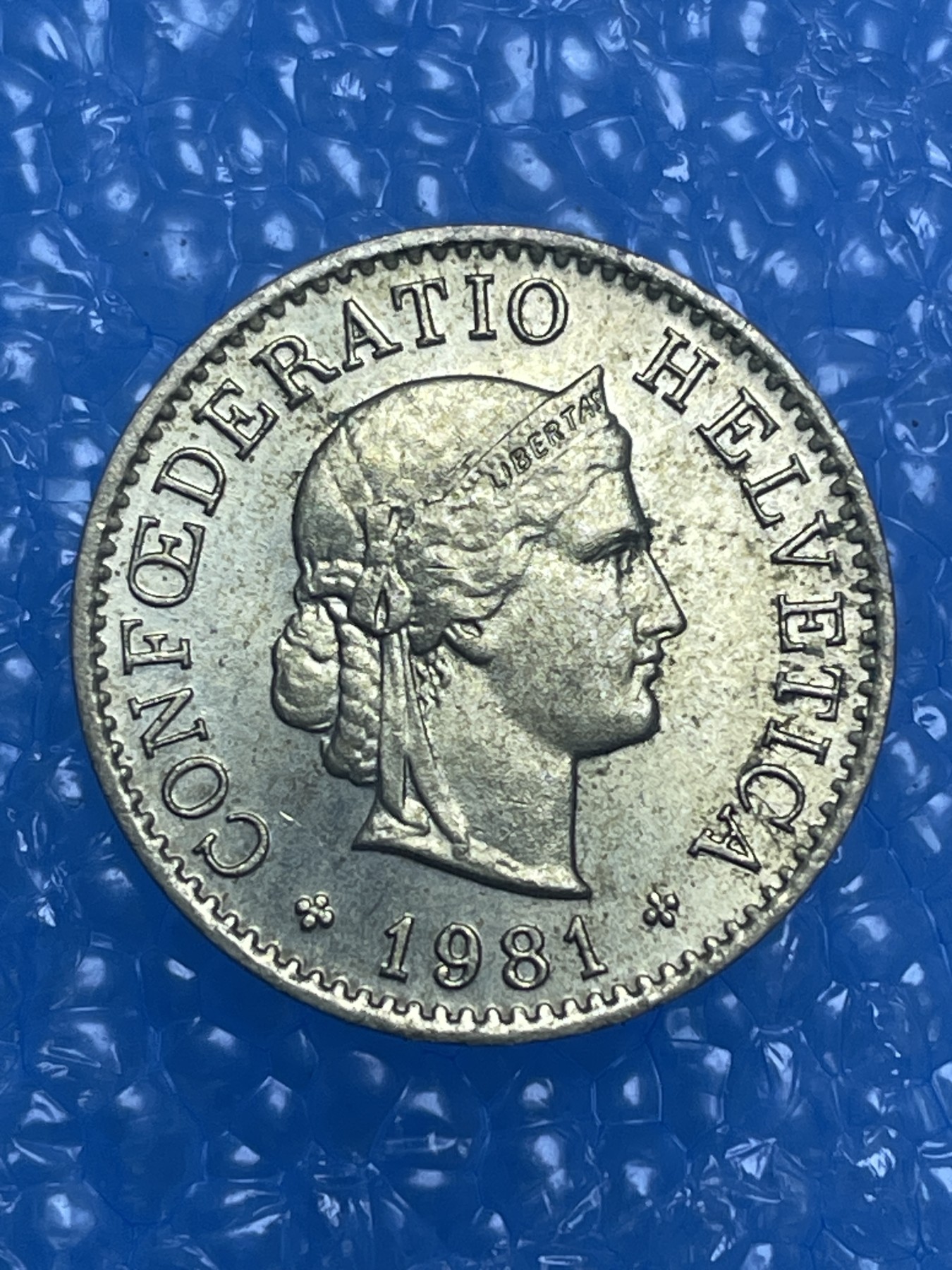 神仙姐姐散币好品专场第十四期（无佣金满邮自动发出 1981 年一瑞士 5 生丁黄铜币