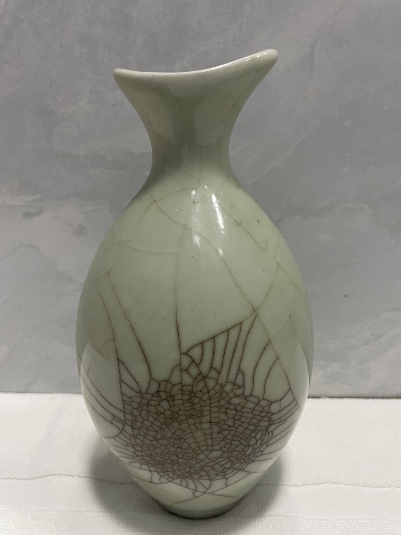 第21场钱币纸币小人书、连环画、瓷器专场 冰裂纹腰鼓瓷器