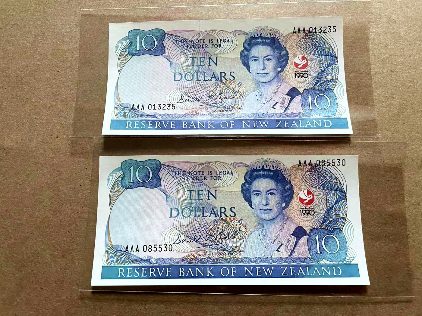 【Blue Auction】✨世界纸币精拍第418期【精】 【一组2张 AAA冠无47】新西兰 1990年10元 花冠女王 全新UNC
