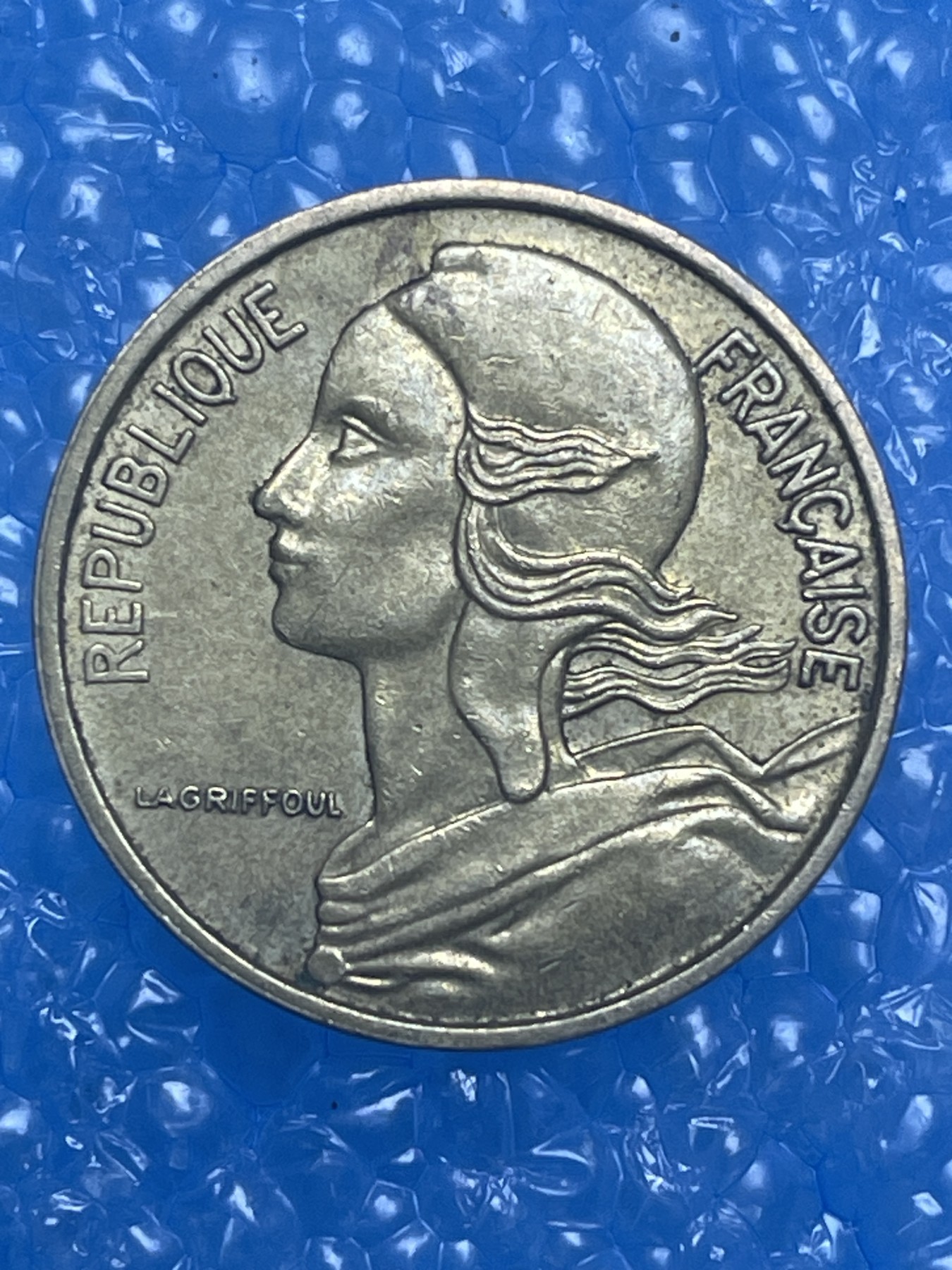 神仙姐姐散币好品专场第十四期（无佣金满邮自动发出 1966 年法国 5 生丁