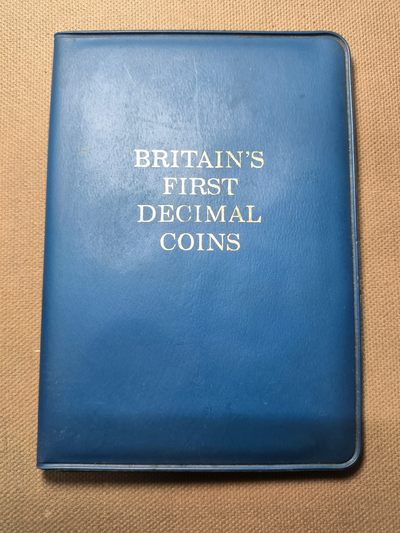 一百二十期 一月第六拍 - 1.6.4英国官方小蓝本套币