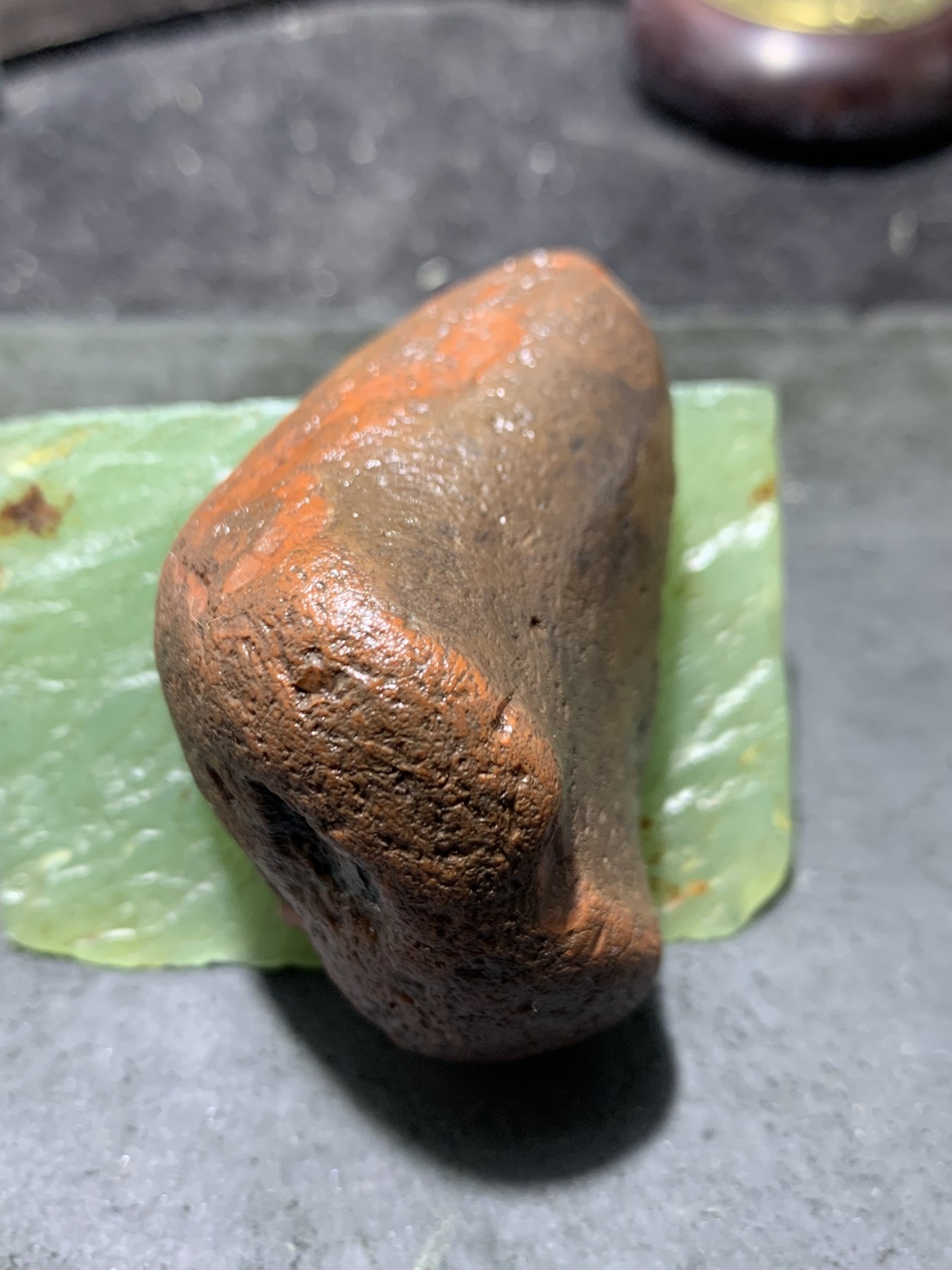 精美原皮冰飘开口料南红玛瑙原石一颗，