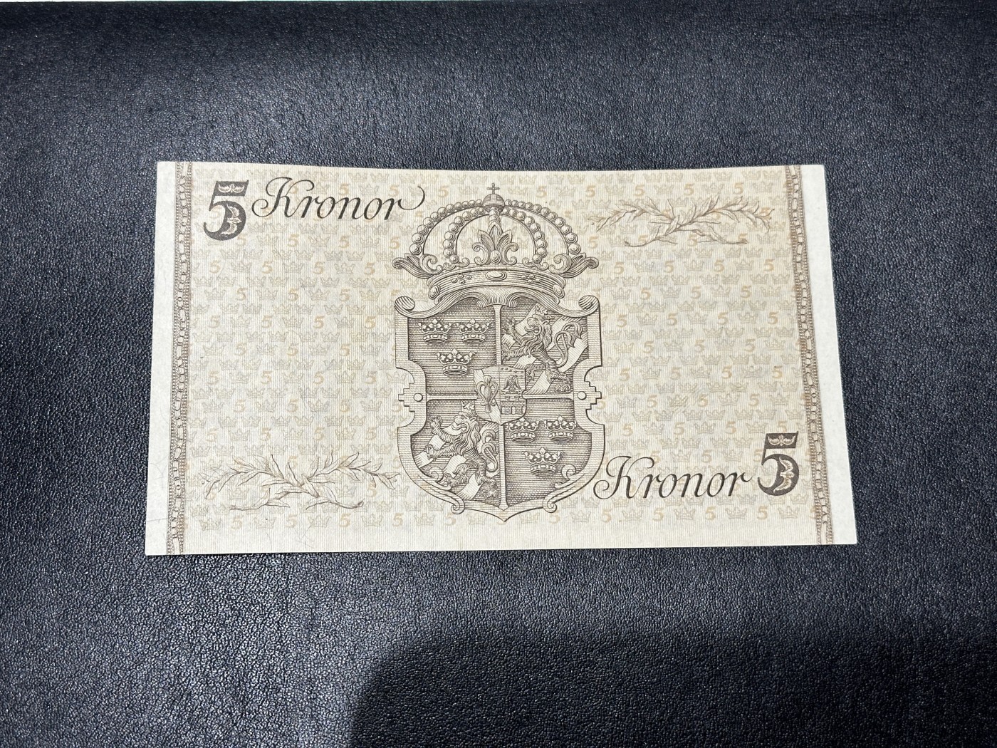 《外钞收藏家》第三百二十九期 1948年瑞典5克朗 全新UNC 纪念钞