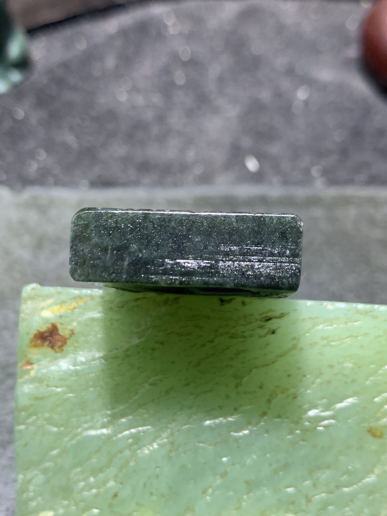 精美天然新疆和田青玉雕刻小桥流水砖瓦房意境牌子一块