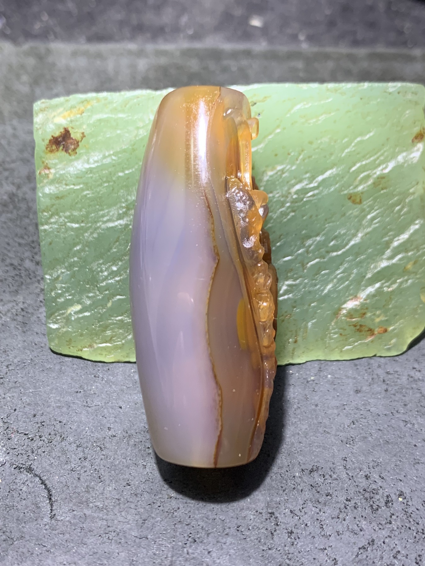 精美亚光高玉化巴西玛瑙手工俏色巧雕灵蛇大桶珠一个！