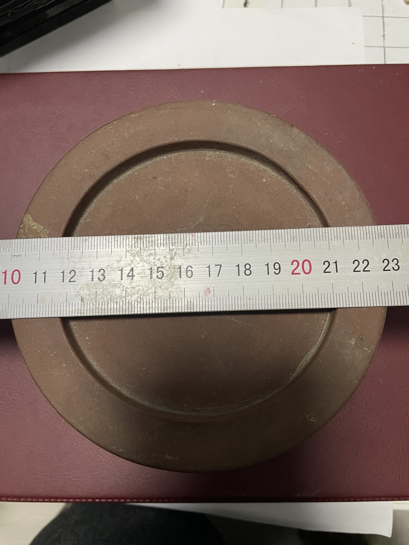 第17场瓷器、紫砂壶、铜器、字画和杂项专场 紫砂蟋蟀罐，老物件