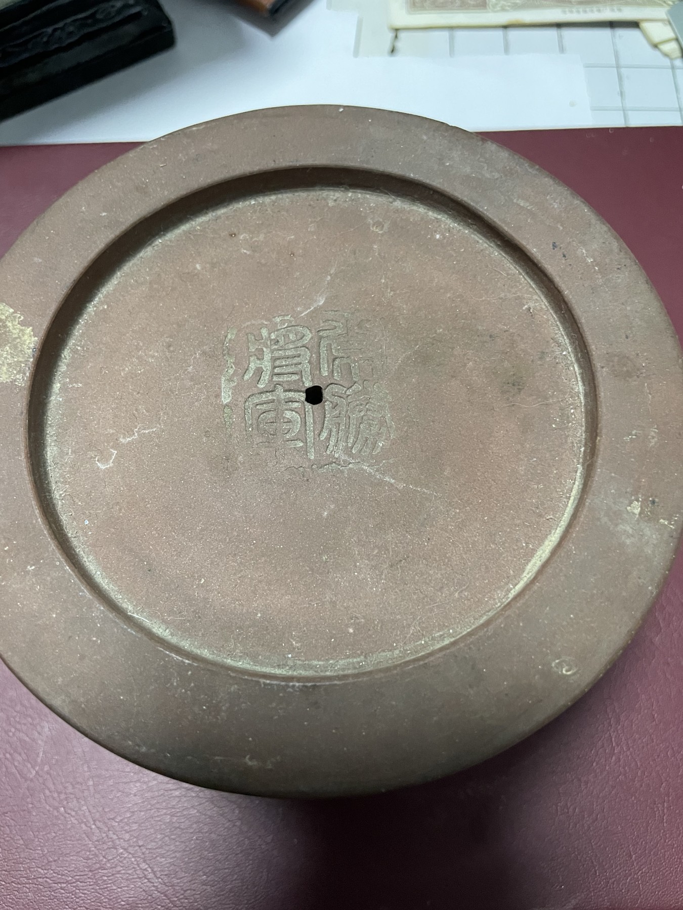 第17场瓷器、紫砂壶、铜器、字画和杂项专场 紫砂蟋蟀罐，老物件