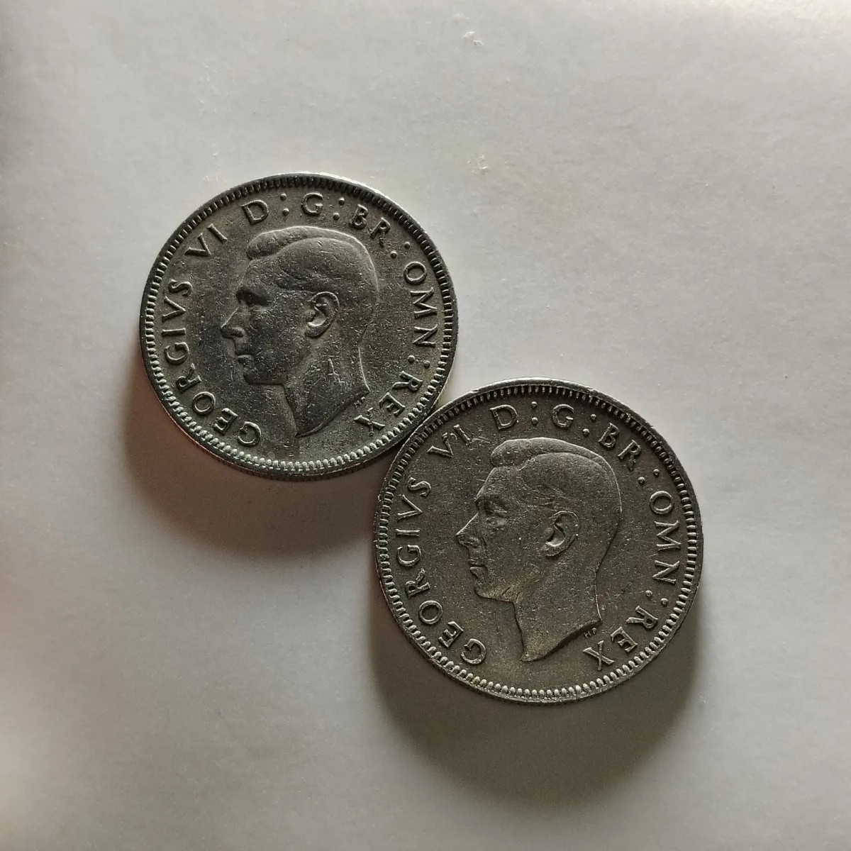 240111 英国乔治六世1先令版别一组2枚坐狮立狮英格兰苏格兰版随机发货