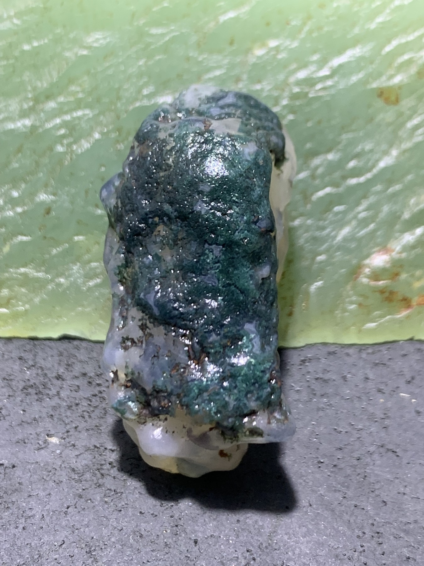 放福利！精美天然戈壁绿草花玛瑙原石吊坠一颗，