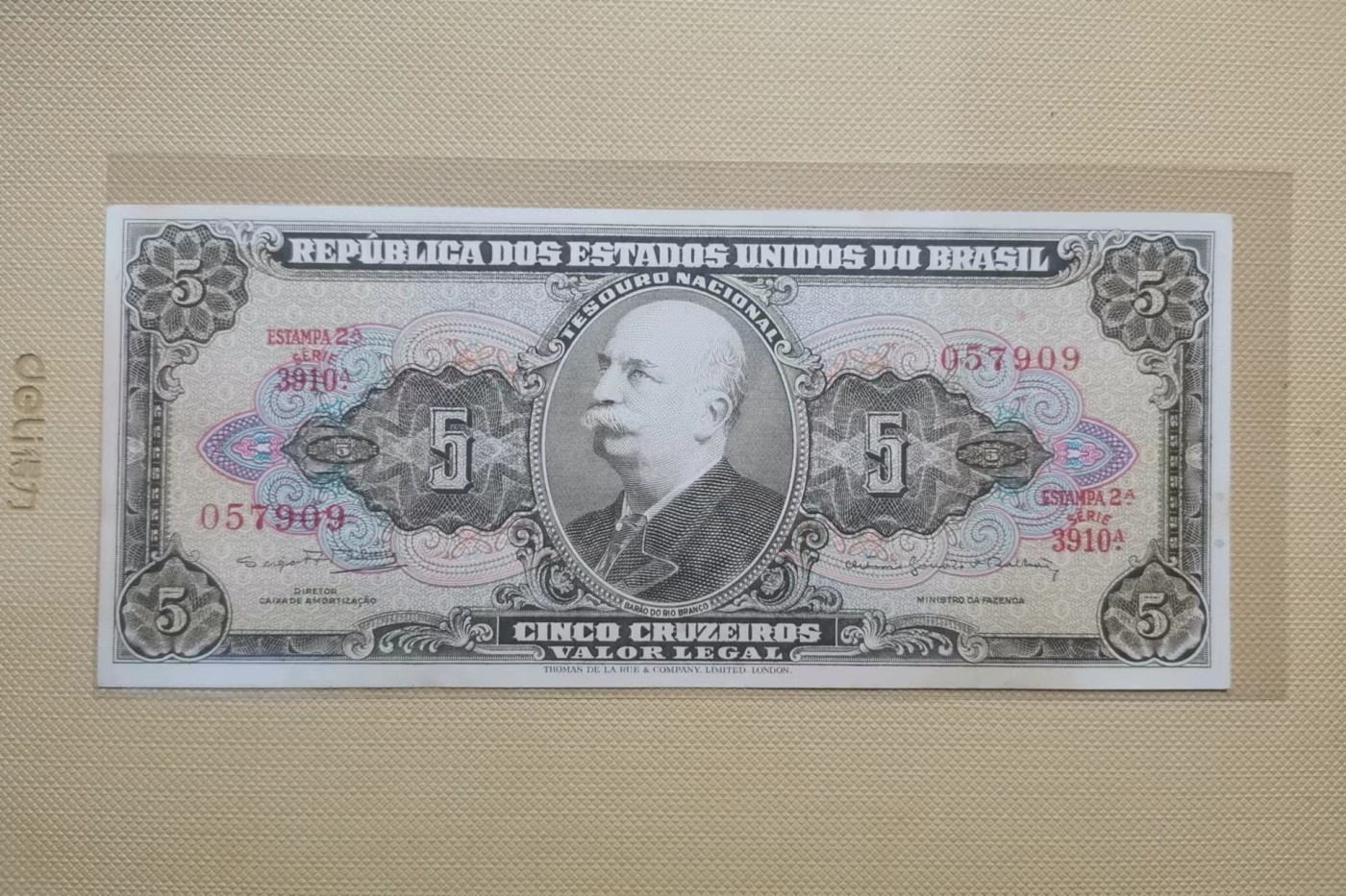 【易洋钱喜】第35场 国外纸币专场 巴西5克鲁塞罗，四张不同签名，通品好品相，年代为上世纪50-60年代