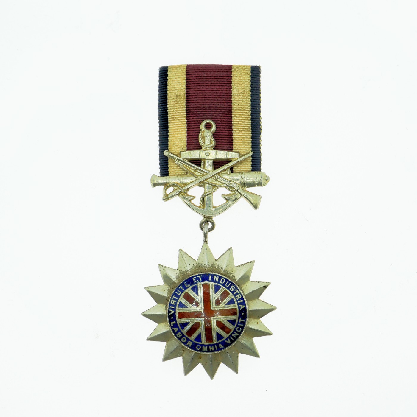 勋章奖章交易所1月13日拍卖 英国二级兵团防御奖章，银质厚重带标