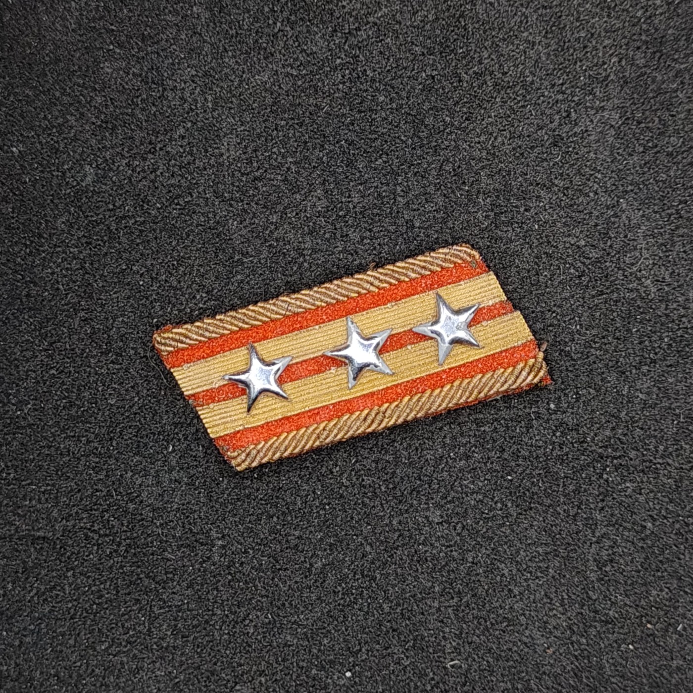 全场0元起拍 第125期 咸鱼国勋章拍卖专场 1月14日（周日）下午6：00开始 原品 日本陆军98式  大佐领章一个