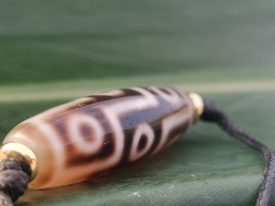 天珠拍卖壹场 九眼天珠